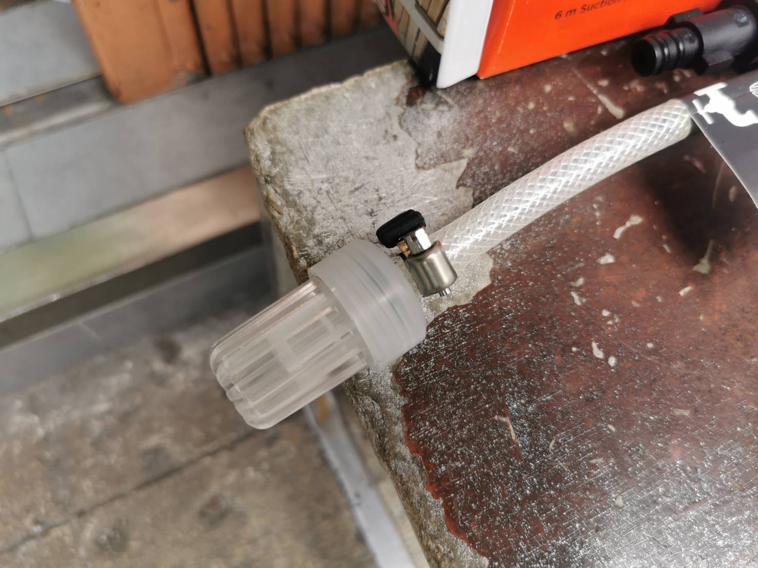 ปืนอัดฉีดแรงดันสูงไร้สาย 20V / 2.0Ah BCPC20D1 BLACK&DECKER