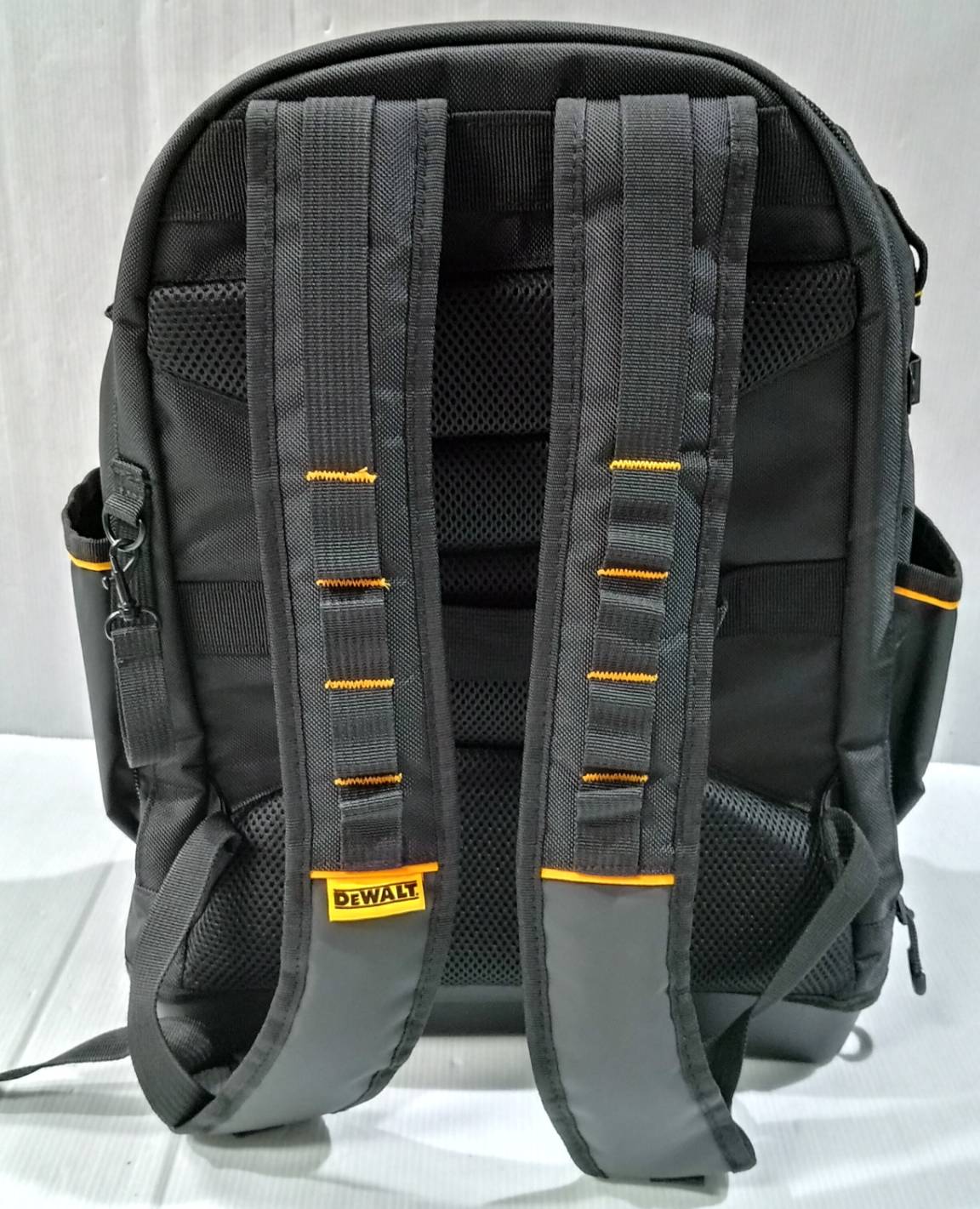เป้สะพายหลัง DWST60102 DEWALT