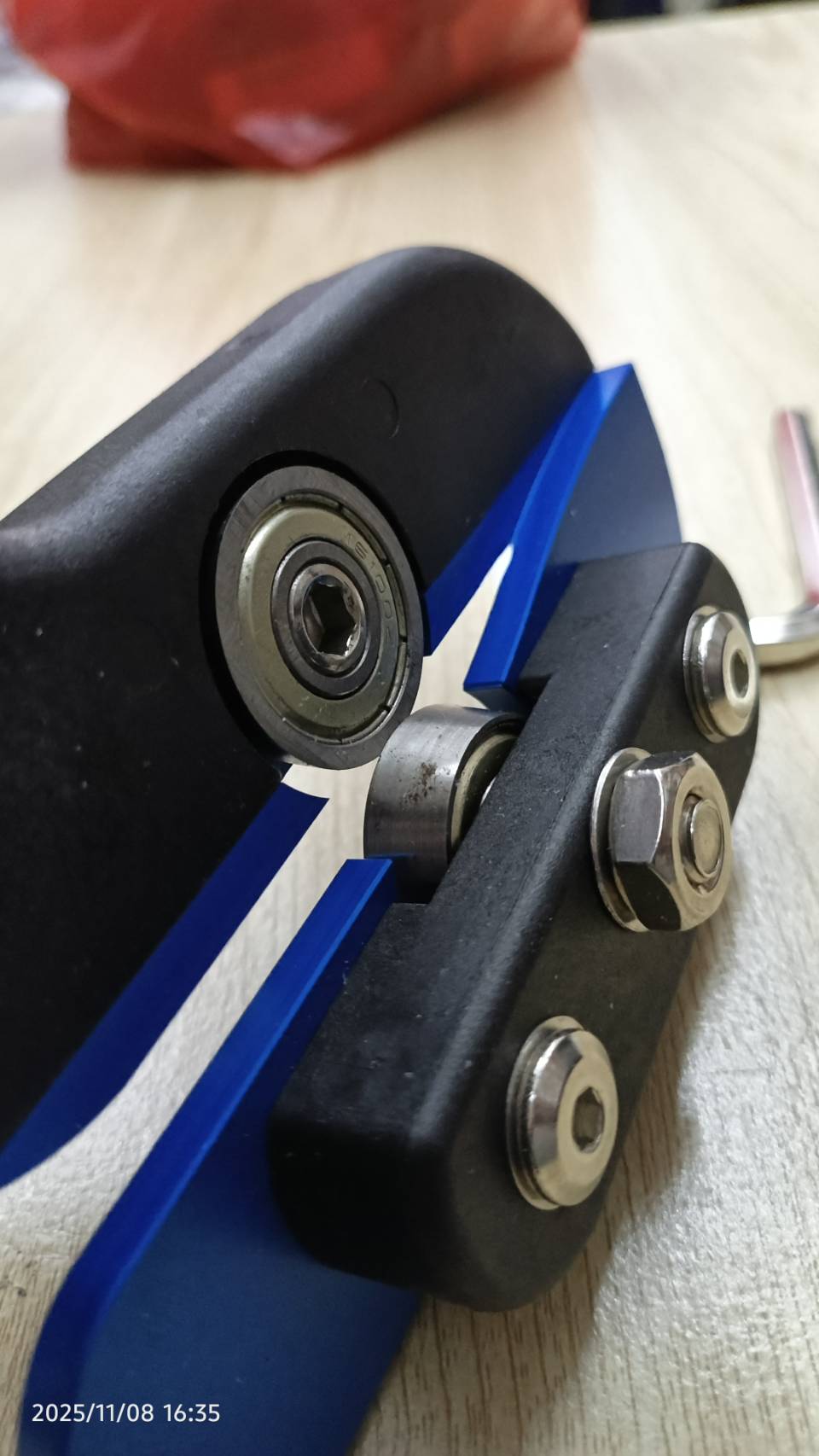 คัตเตอร์ตัดลามิเนต VC99L