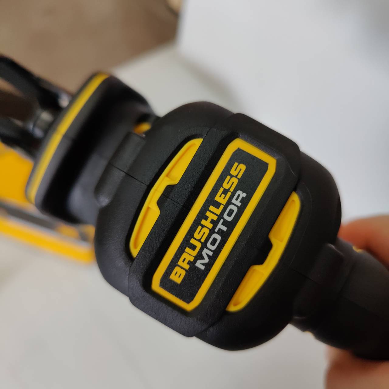 เซเบอร์12V DCS312N DEWALT