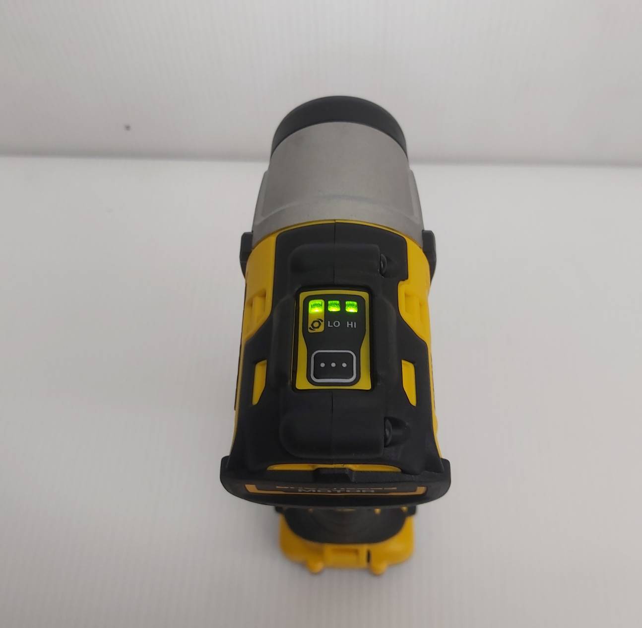 บล็อกกระแทก3/8 12V DCF902D2 DEWALT