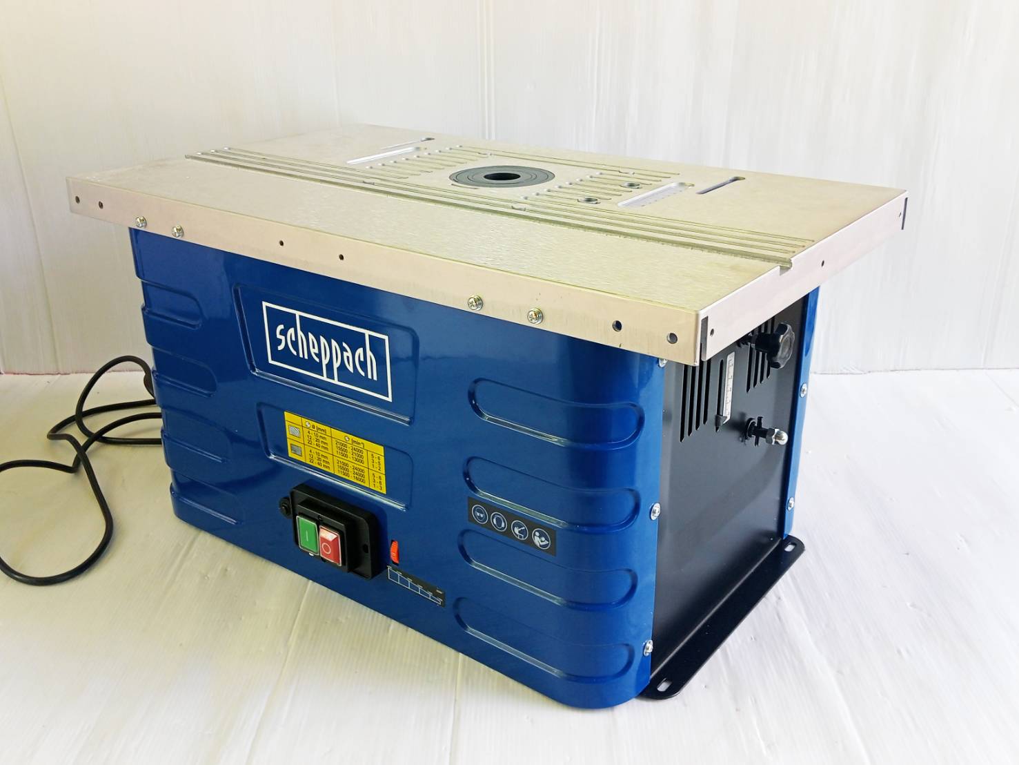 โต๊ะเร้าเตอร์พร้อมมอเตอร์ HF60 SCHEPPACH