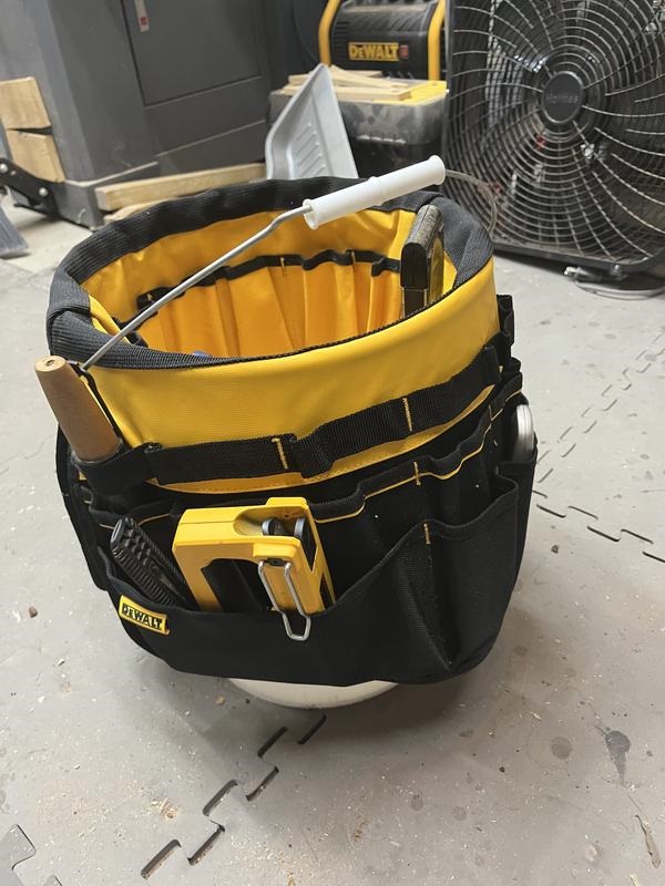 กระเป๋าสำหรับครอบถังสี DWST560109 DEWALT