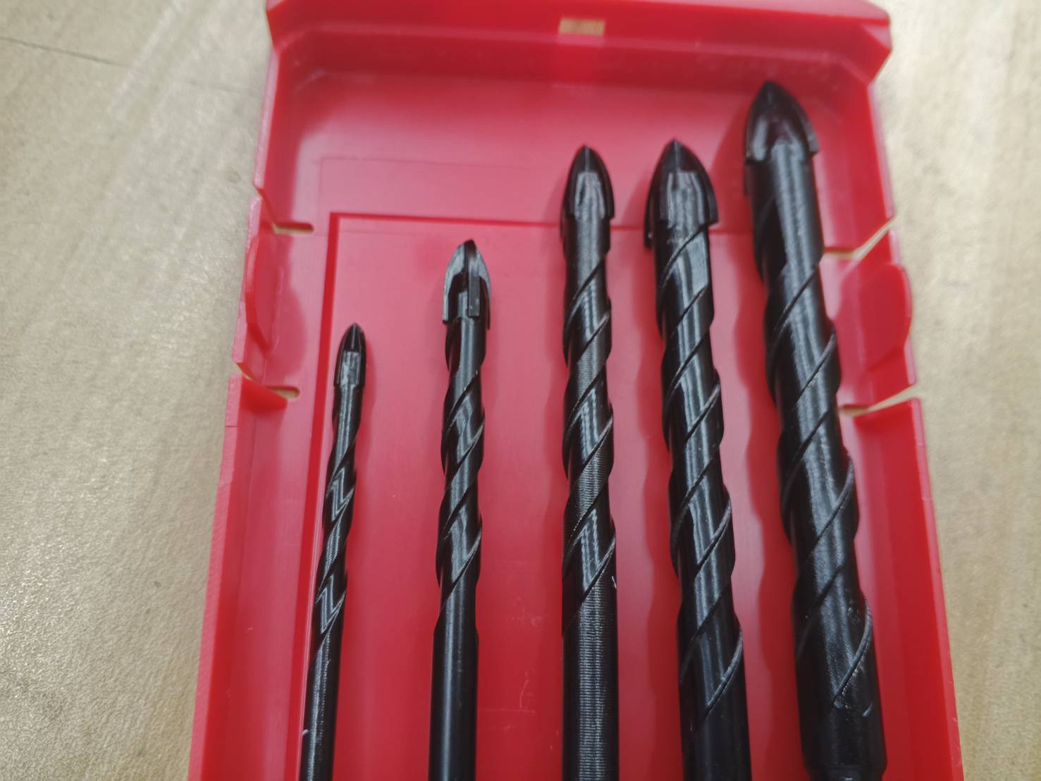 MASARU ชุดดอกเจาะสว่าน รุ่น SADG-300 5 ชิ้น (4,6,8.10,12mm) ดอกสว่าน ดอกเจาะ ชุดดอกสว่าน