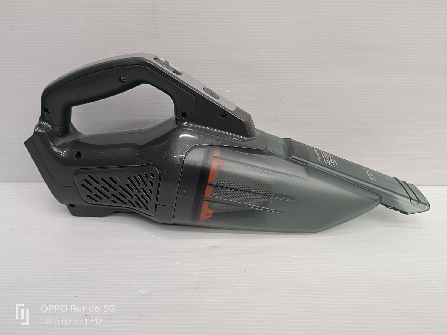 เครื่องดูดฝุ่นมือถือไร้สาย 20V BCHV001D1E-B1 BLACK&DECKER