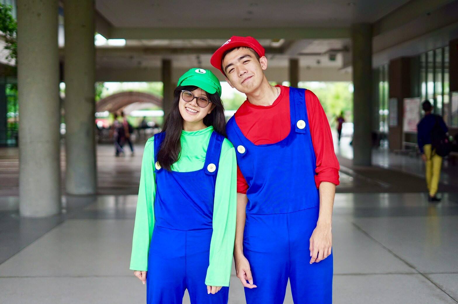 ชุดมาริโอ้หญิง