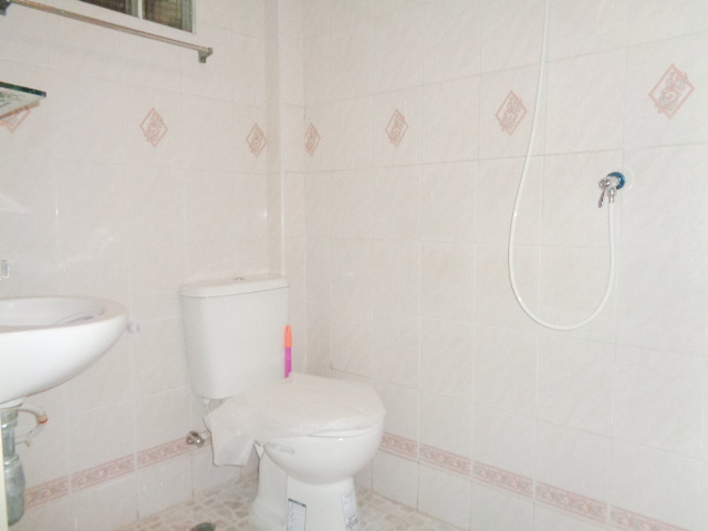 🚩 H1258 ขายทาวน์เฮ้าส์ รีโนเวทใหม่ทั้งหลัง หมู่บ้านจินดาทาวน์ ซอยคู้บอน 27 แยก 58 รามอินทรา ต่อเติมระเบียงหลังบ้าน ใกล้ตลาดสด ถนนหน้าบ้านกว้าง