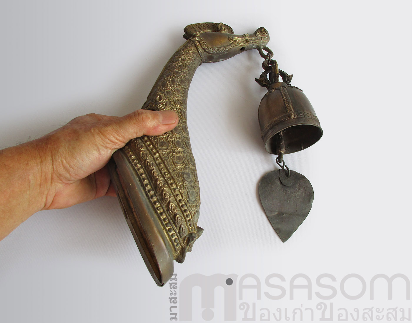 หงส์พร้อมกระดิ่งแขวนผนัง