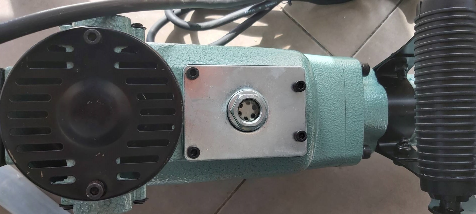 BL-65 สกัดไฟฟ้า รุ่น 65A BERALA รุ่น2000W