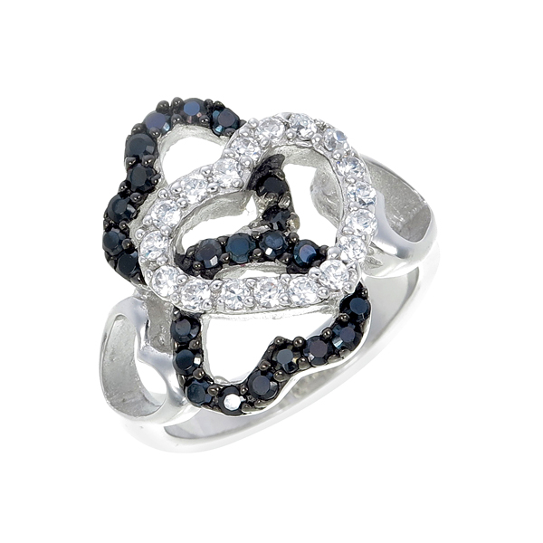 แหวนเพชร ประดับเพชรCZ ตัวเรือนเงินแท้100% (เงินแท้92.5%) แหวนลายเส้นดัดเป็นรูปหัวใจ ซ้อนกัน 3 ดวง ฝังเพชรกลมขาวสลับเพชรกลมดำ ก้านแหวนเรียวเข้ากับดีไซน์หัวใจลงตัวสุดๆ