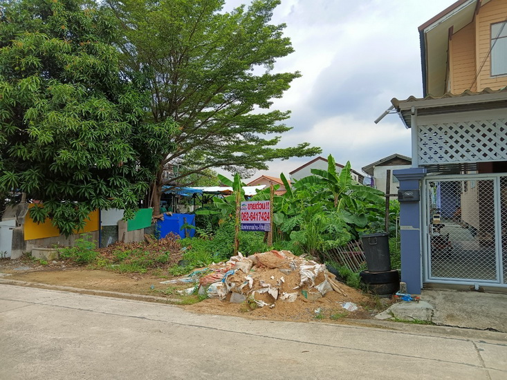 H1109 ขายด่วน ที่ดิน 82 ตร.วา อยู่ถนนศิริเกษม ซอย11 ต.บางไผ่ ภาษีเจริญ กว้าง 10 เมตร ลึก 32.80 เมตร เหมาะปลูกบ้าน ใกล้โรงเรียนอัญสัมชัญธนบุรี