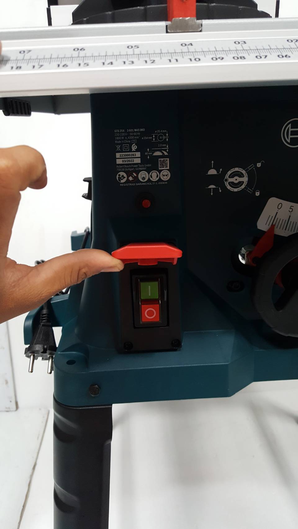 โต๊ะเลื่อยวงเดือน10" GTS254 BOSCH