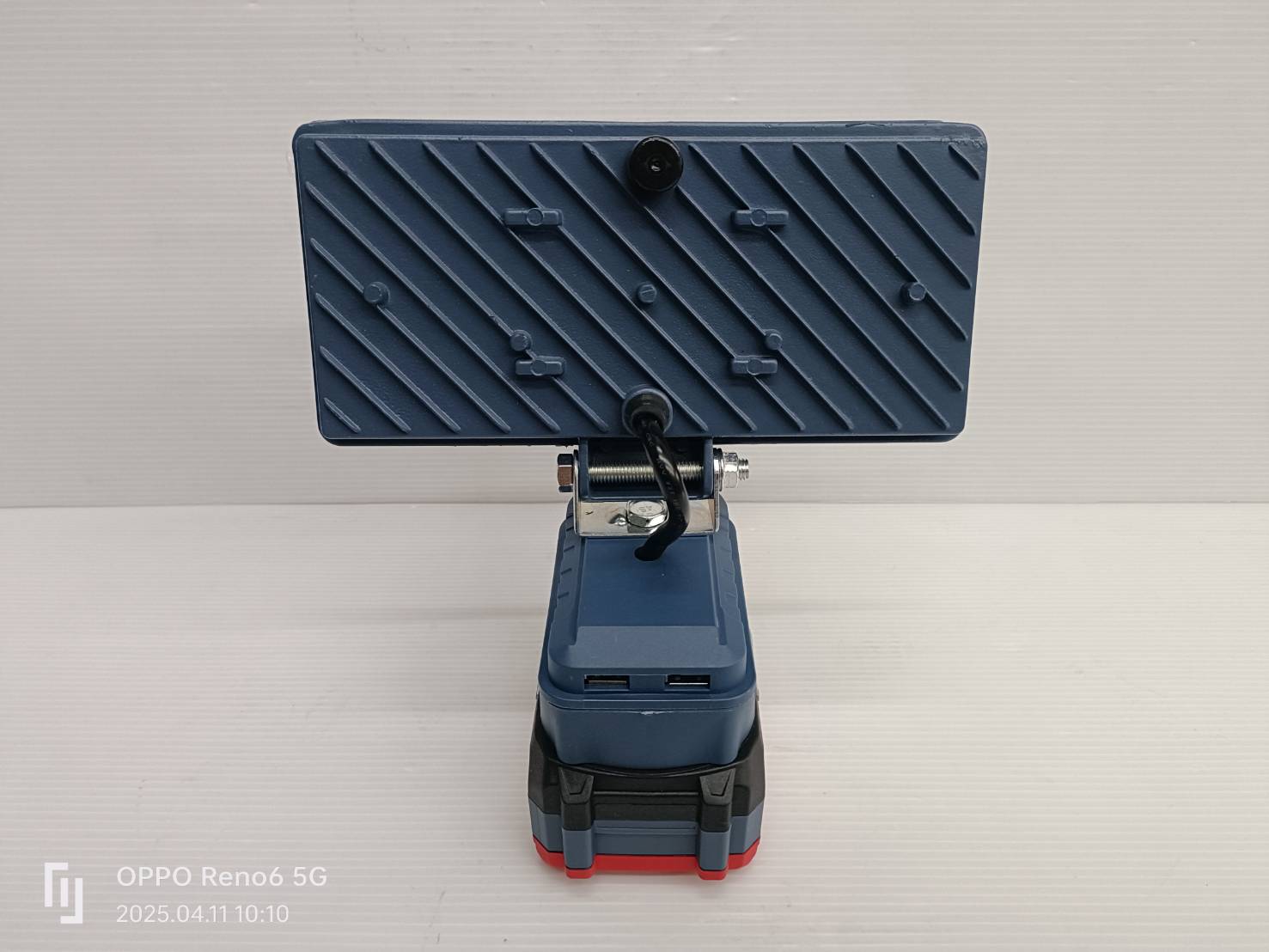 Masaru ไฟสปอร์ตไลท์ไร้สาย 8 นิ้ว 20V รุ่น SCLF-905 ปรับแสงได้ 2 ระดับ 90W สำหรับทำงานกลางคืน