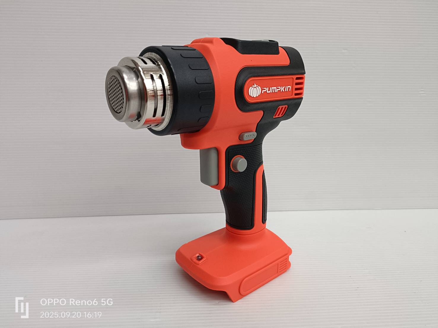 PUMPKIN เครื่องเป่าลมร้อนไร้สาย 20V ปรับได้ 5ระดับ รุ่น INF-555CHG-401K-X20 / 50457