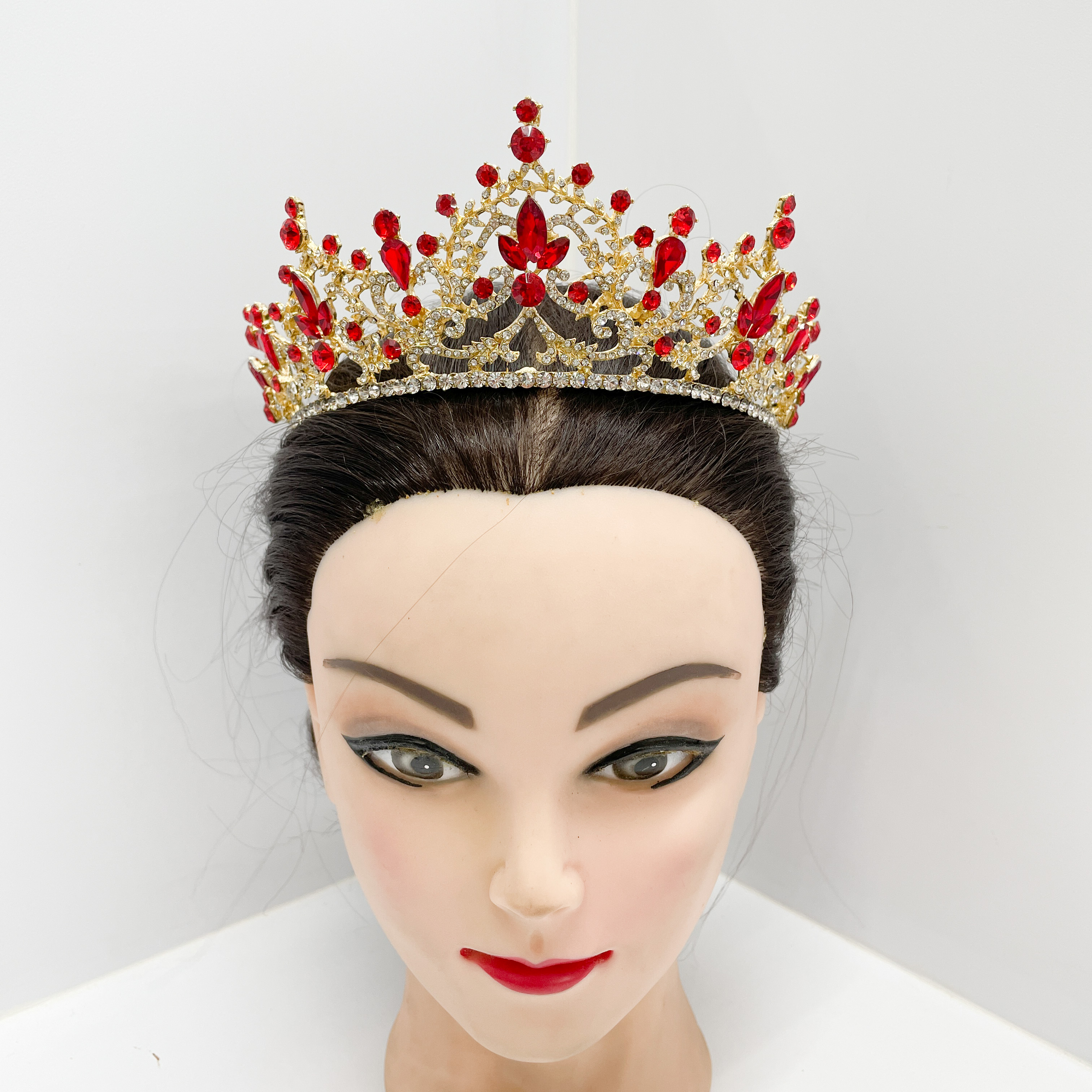 (พร้อมส่ง) เทียร่า 348 สีแดง งานสวย ปราณีต QCเพชรทุกเม็ด สินค้าพร้อมส่งจากไทย