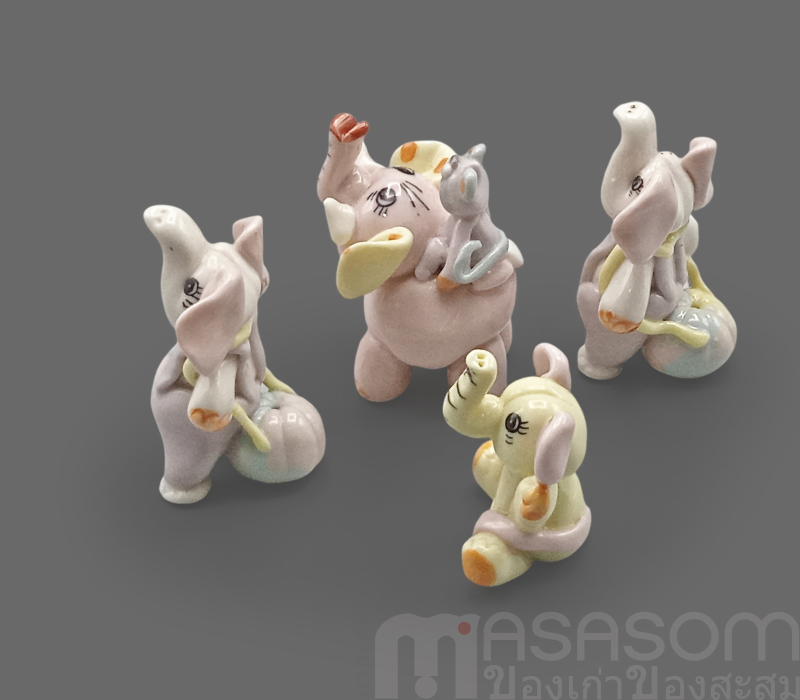 ช้างครอบครัวเซรามิค