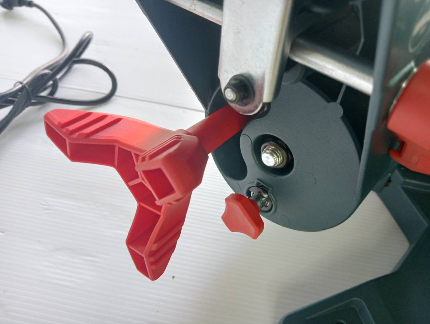 แท่นตัดองศา12" GCM340-305D BOSCH