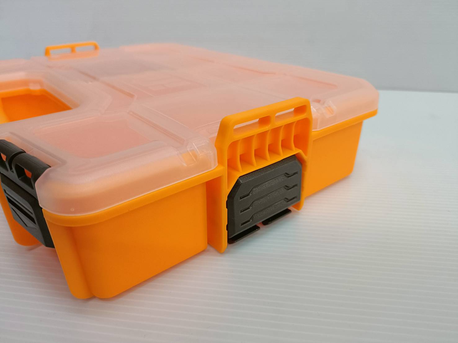 INGCO กล่องเครื่องมืออเนกประสงค์ 12 นิ้ว สามารถต่อซ้อนกันได้ รุ่น PBX1211