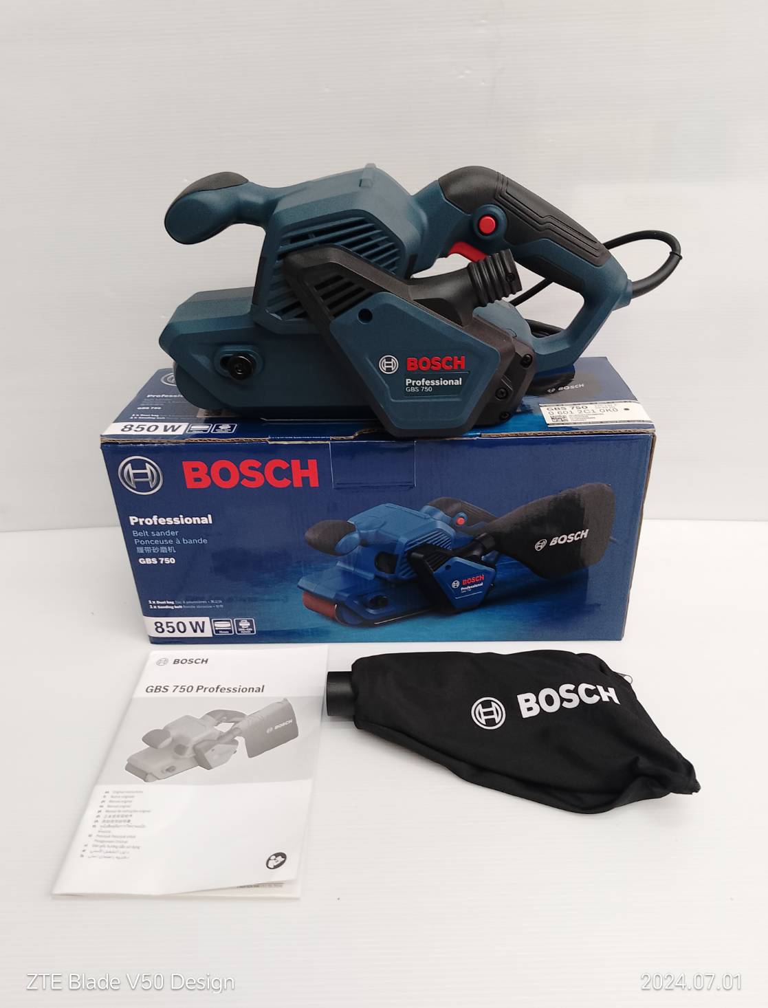 เครื่องขัดกระดาษทรายสายพาน GBS750 BOSCH