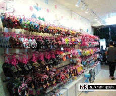 อุปกรณ์ร้านขายเสื้อผ้า