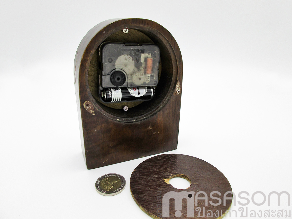 นาฬิกาไม้เก่า