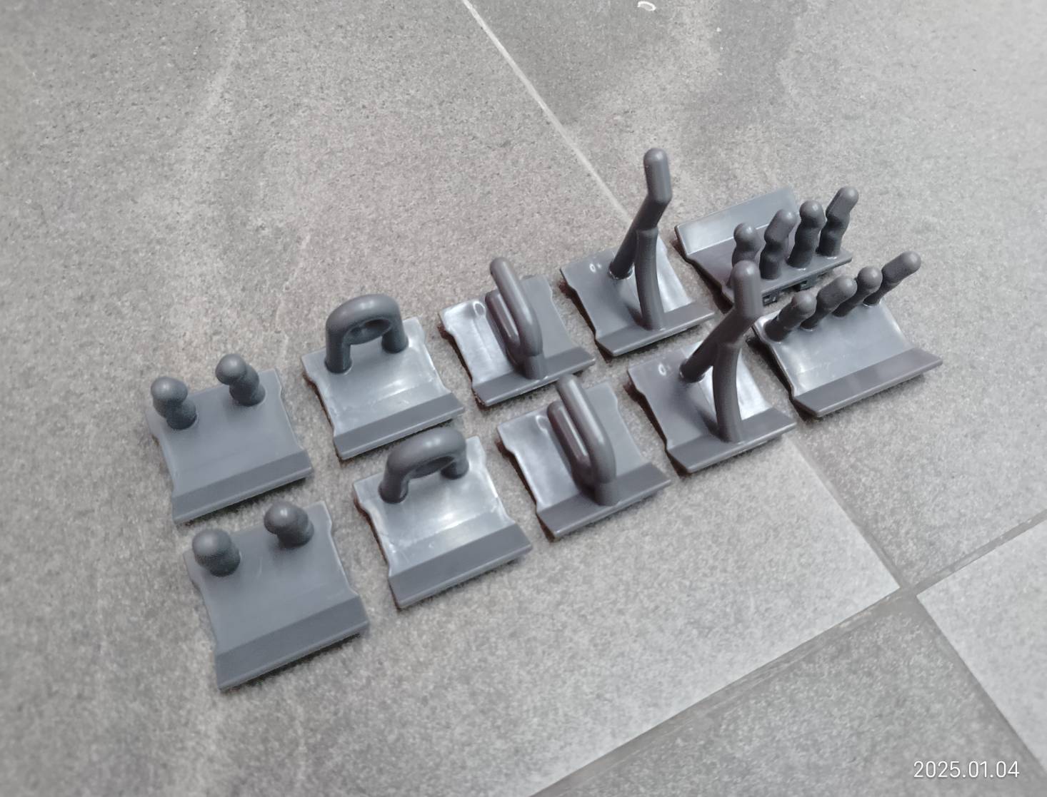 ตะขอพลาสติก 10ตัว ชุด OSMWS23011 OSUKA