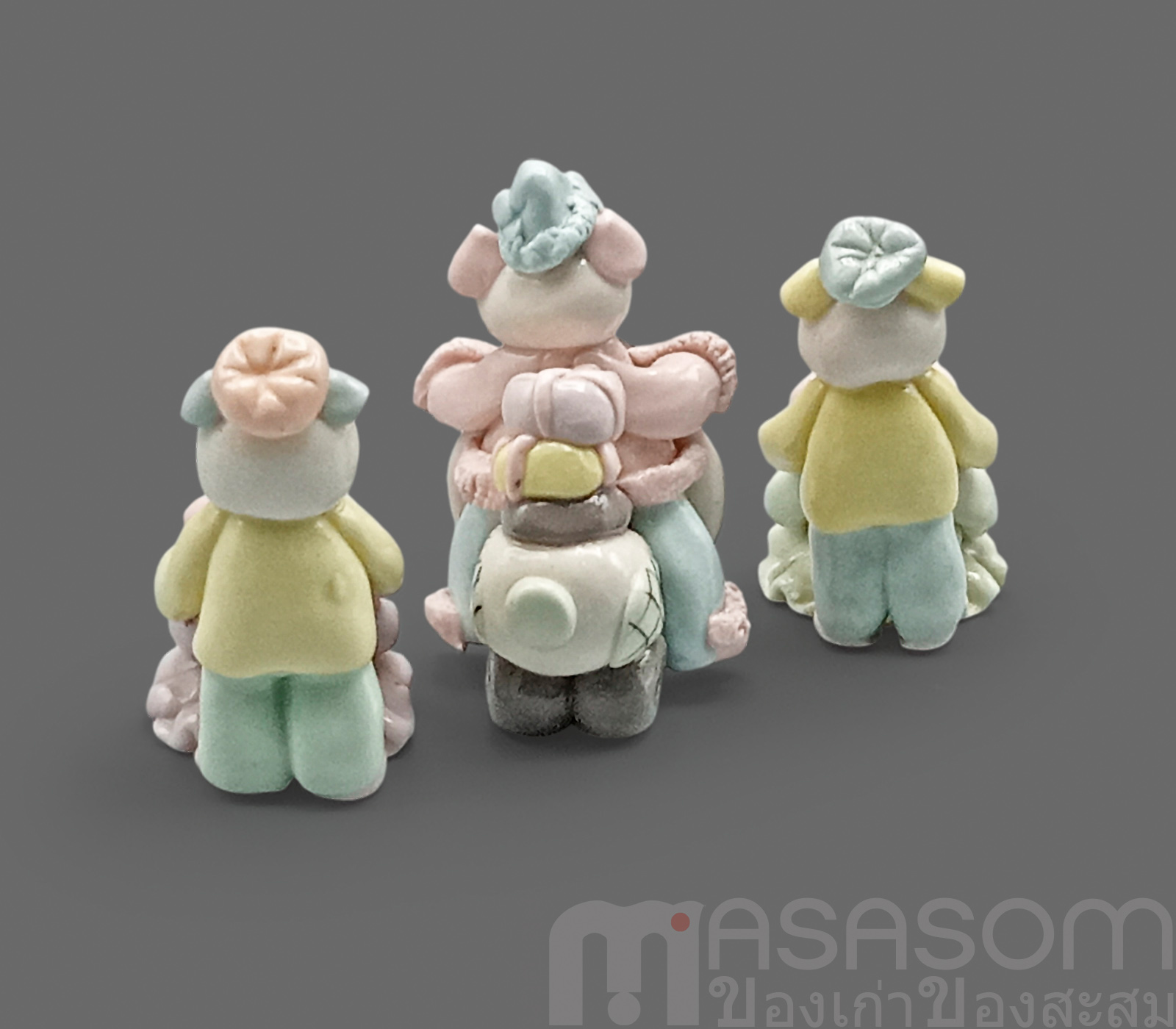 หมูครอบครัว Happy