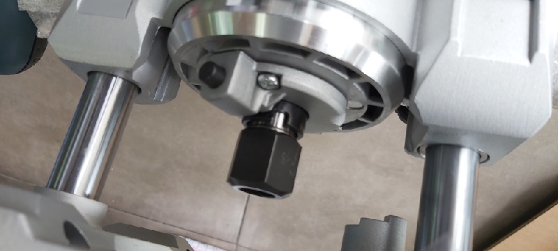 เร้าเตอร์ GMF1600CE BOSCH ชุดใหญ่