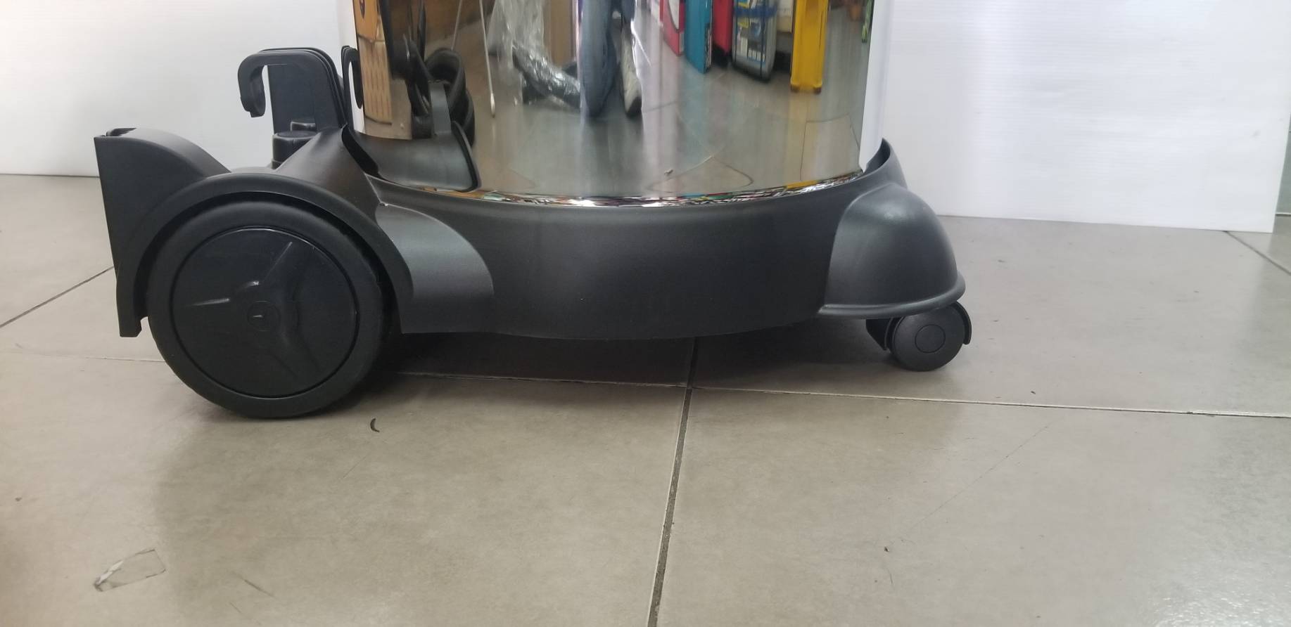 เครื่องดูดฝุ่นน้ำ-แห้ง30ลิตร LVC-30XS LAVOR