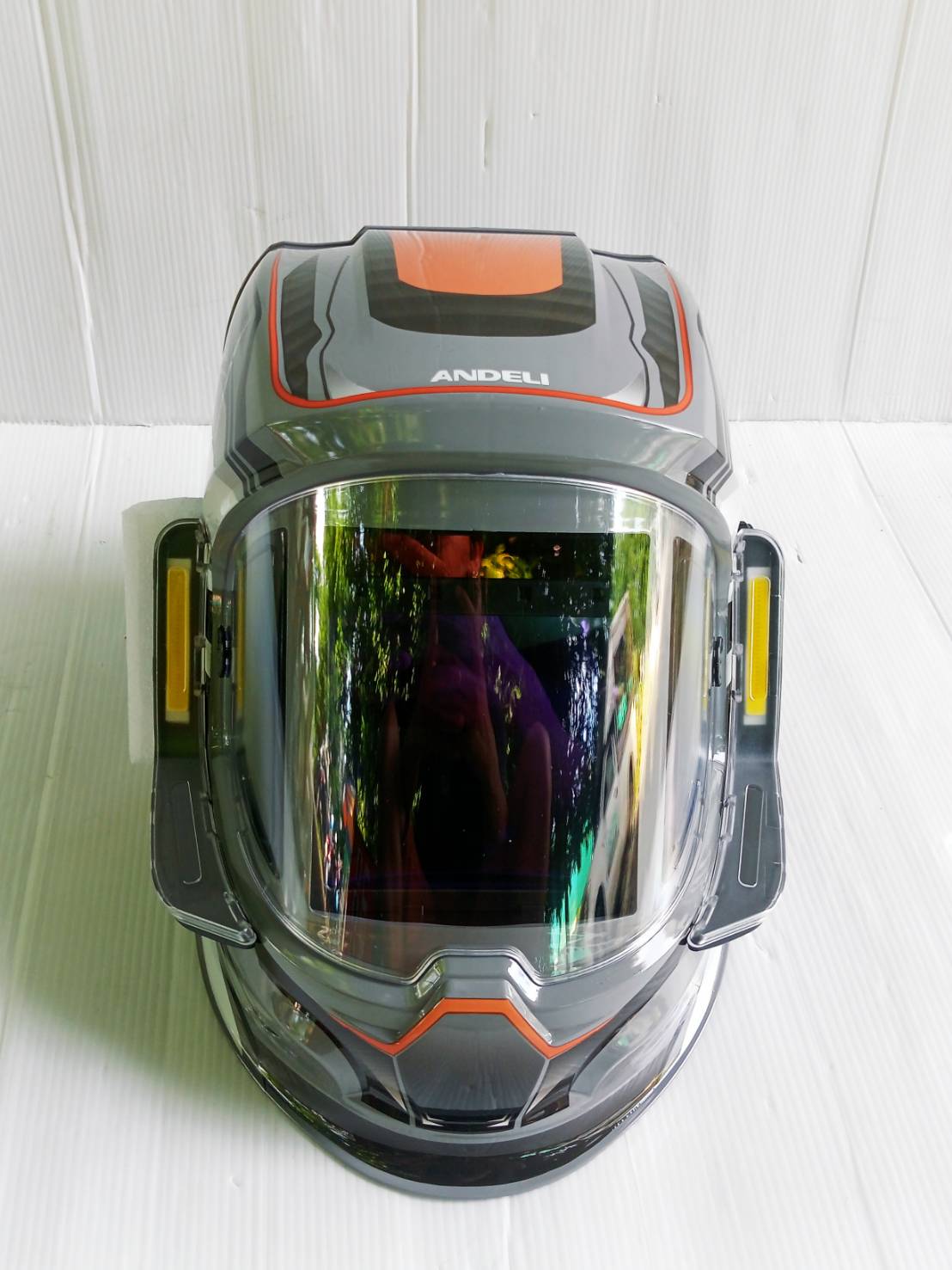 ANDELI หน้ากากเชื่อมอัตโนมัติ ให้สีจริง ปรับเฉดได้ พร้อมไฟ LED ทันสมัยแบตเตอรี่ชาร์จไฟได้ MONER-950L 142-1031