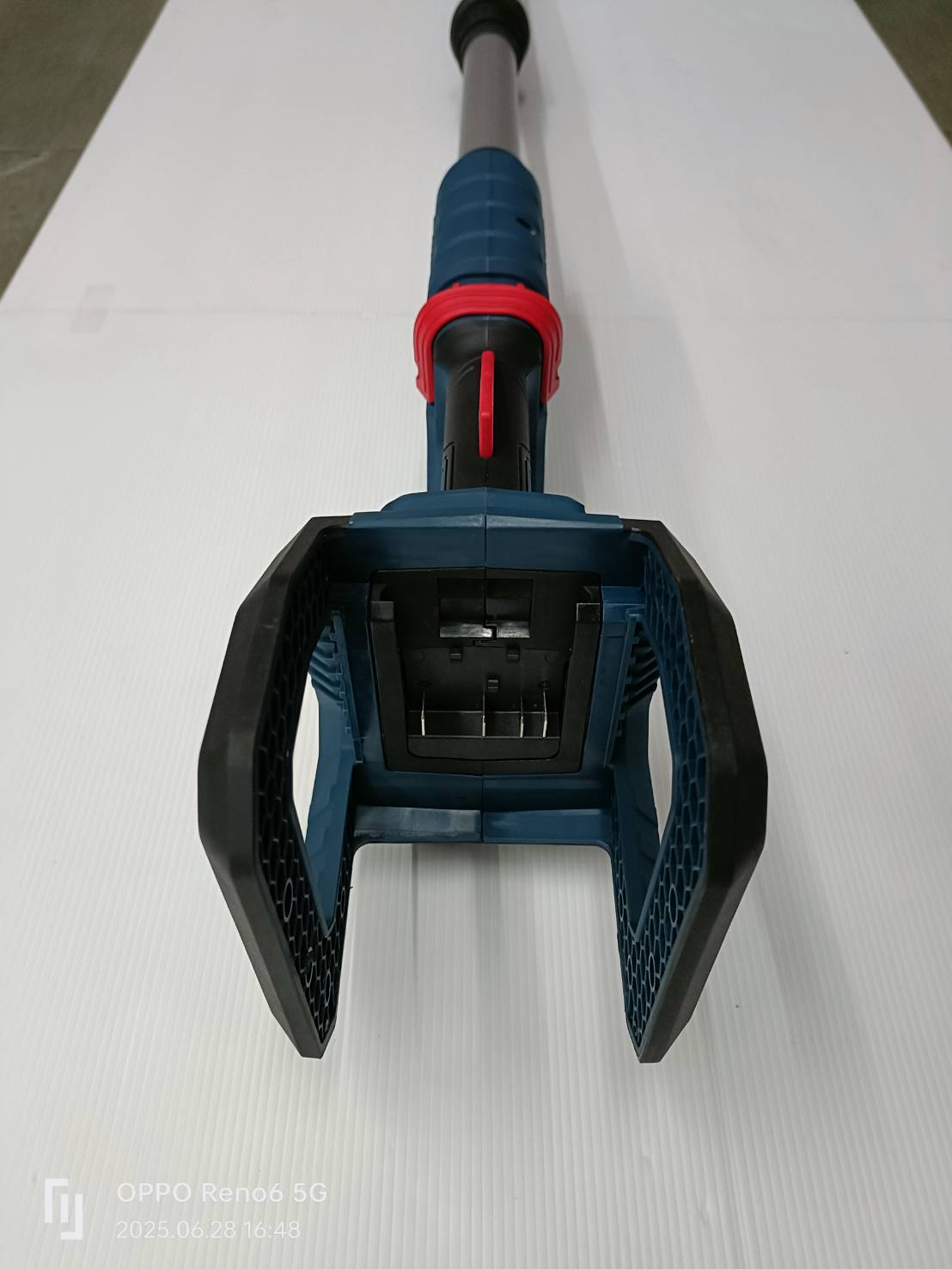 เลื่อยโซ่10"ด้ามยาว GKE18V-25TP BOSCH SOLO