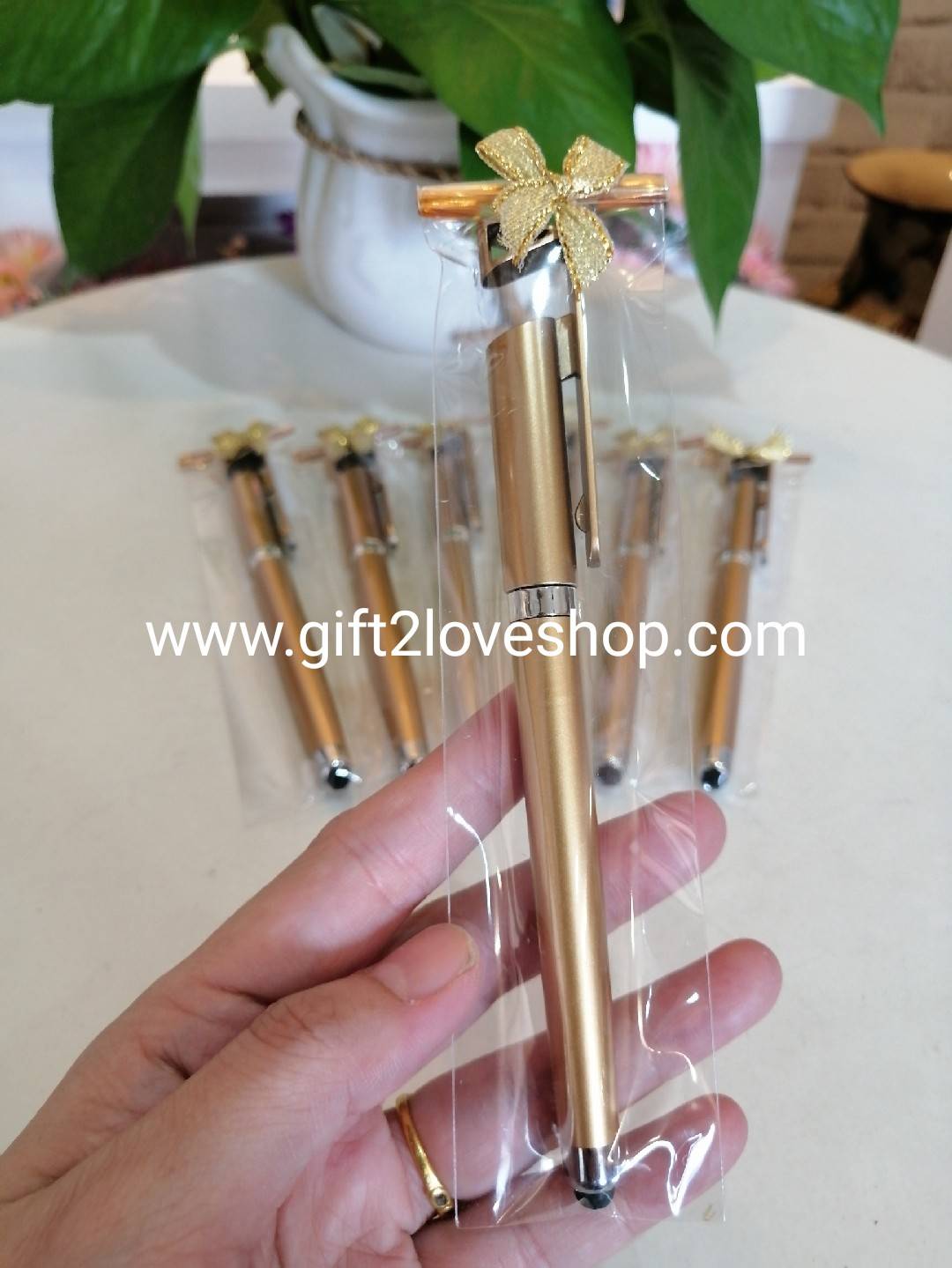 ปากกาสีทอง (ปากากจิ้มมือถือได้)