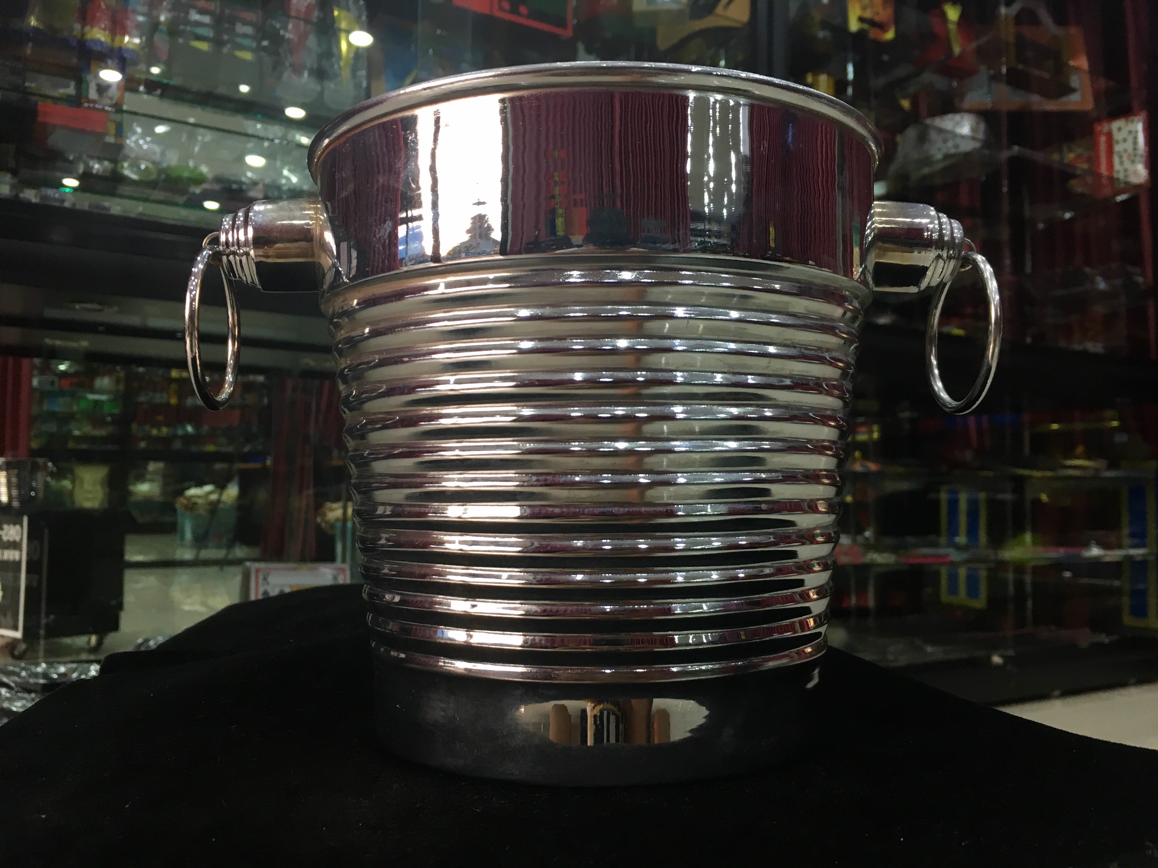 ถังเสกเหรียญ Tora Wonderful Coin Bucket