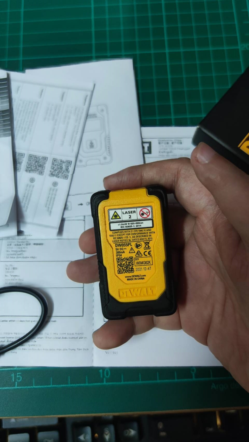 เลเซอร์วัดระยะ16ม. DW055PL-XJ DEWALT