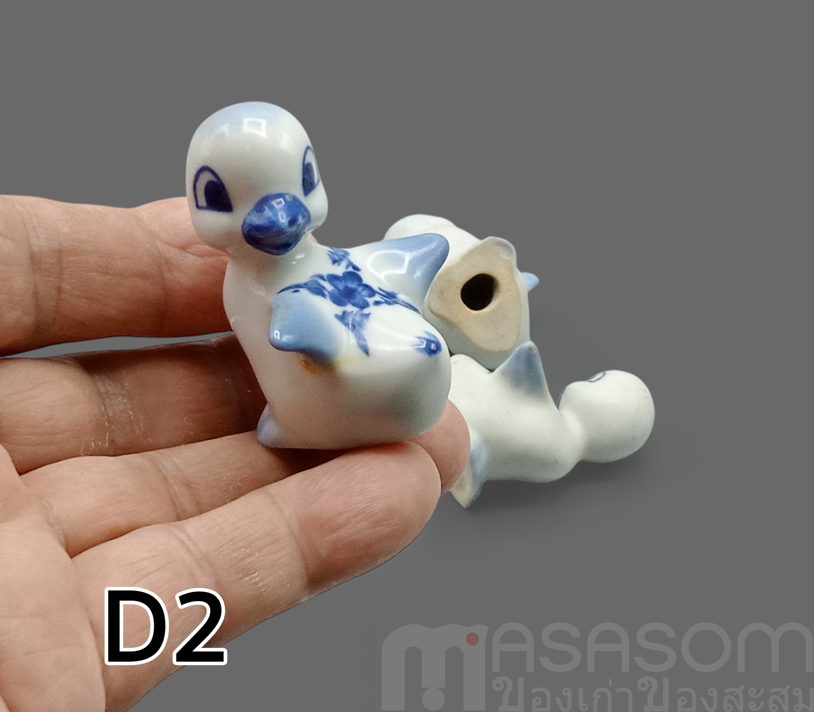 ตุ๊กตาลูกเป็ดน้อยเซรามิค