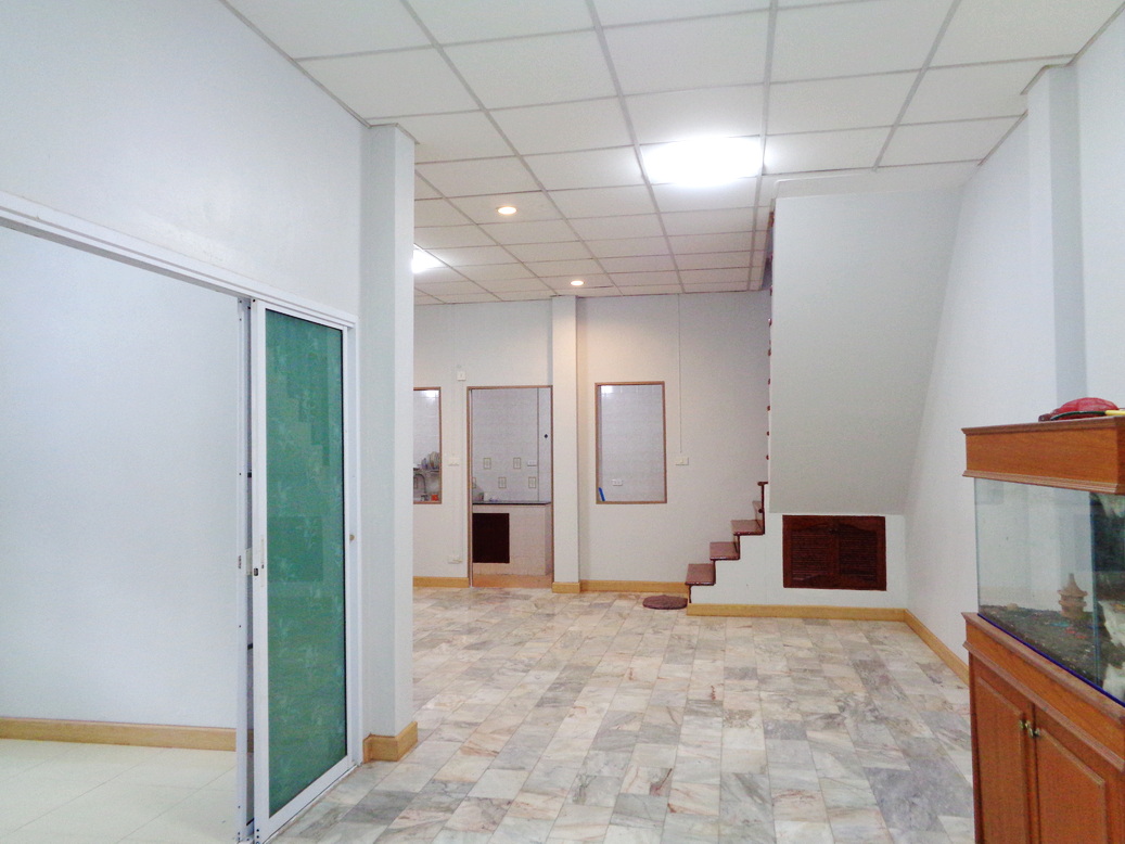 🚩 H1279 ขายทาวน์โฮม 2ชั้น หลังมุม 22.6 ตารางวา หมู่บ้านเอื้อประชา7 ซอยนวลจันทร์56 แยก7 ทำเลดี ใกล้ทางด่วน ใกล้รถไฟฟ้า