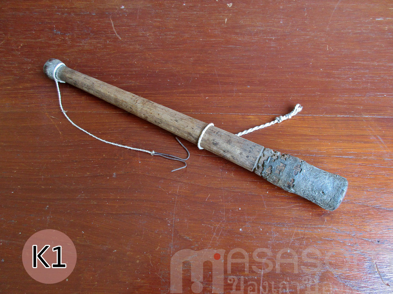 ตาชั่งก้อมโบราณ