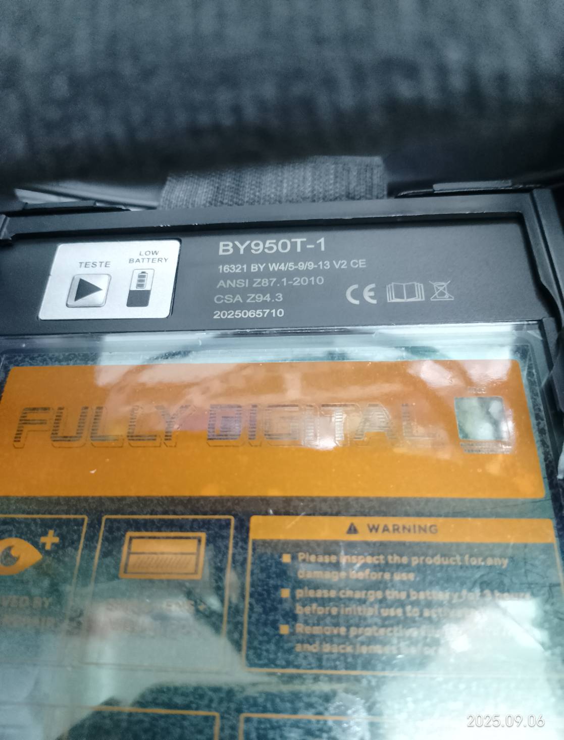 ANDELI หน้ากากเชื่อมอัตโนมัติ ให้สีจริง ปรับเฉดได้ พร้อมไฟ LED ทันสมัยแบตเตอรี่ชาร์จไฟได้ MONER-950L 142-1031