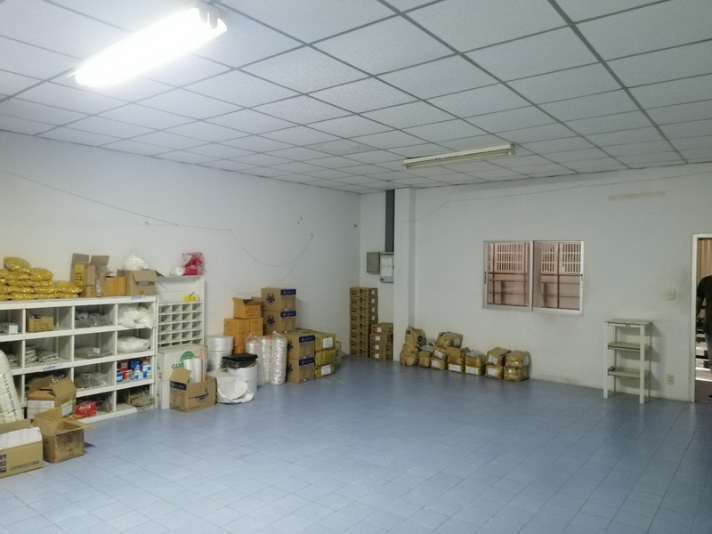 🚩H1085 ขายที่ดิน+โกดัง+บ้านพักคนงาน+บ้านเดี่ยว เนื้อที่ 4ไร่ 8ตารางวา อยู่ซอยท่าอิฐ ทำเลดี ห่างถนนราชพฤกษ์เพียง 1 กิโลเมตร เหมาะทำโกดังสินค้าและพักอาศัย