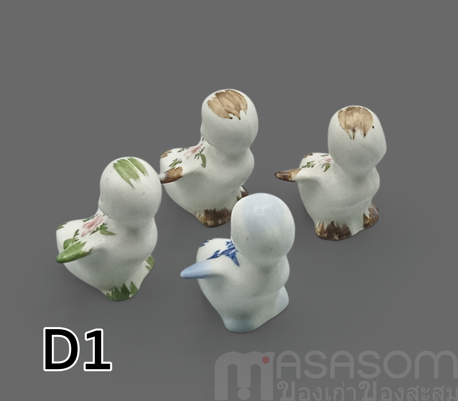 ตุ๊กตาลูกเป็ดน้อยเซรามิค