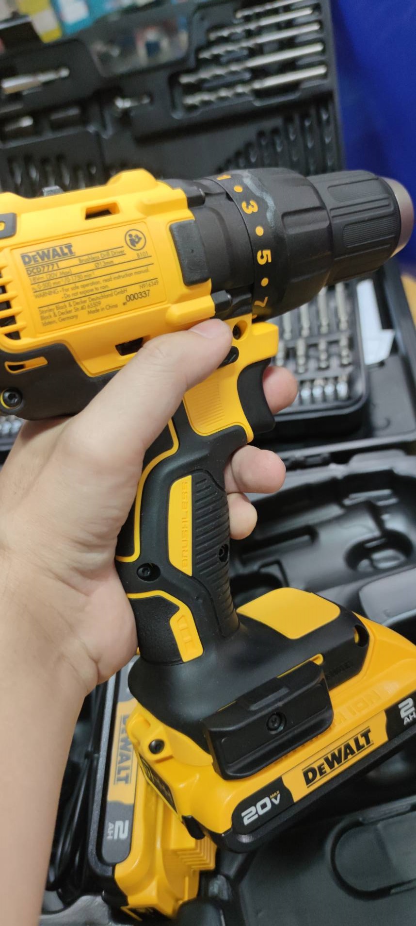สว่านไขควงไร้สาย20V DCD7771D2A DEWALT