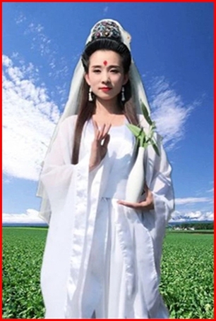 ชุดเจ้าแม่กวนอิม @ ไซอิ๋ว