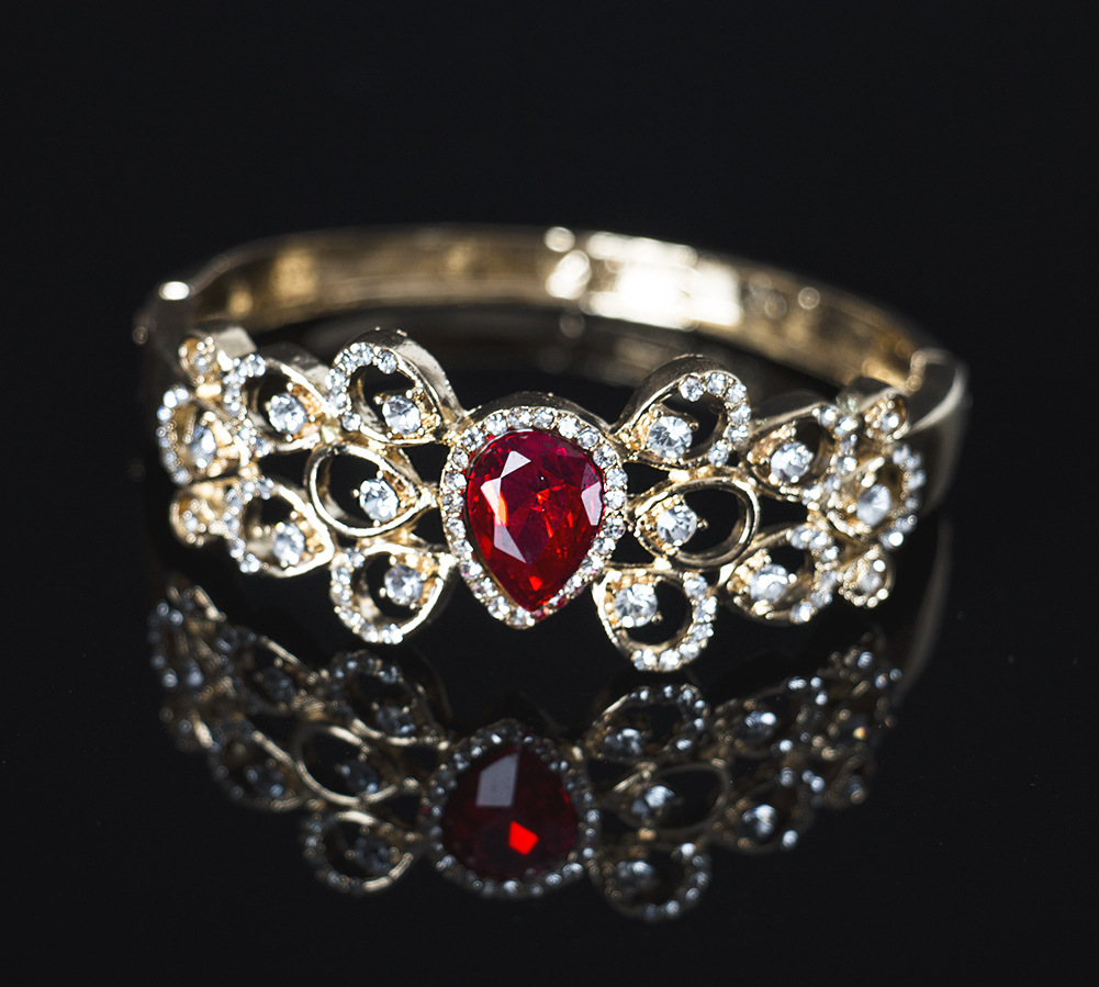 (พร้อมส่ง) สร้อยคอแฟชั่น 052 สีแดง เครื่องประดับจัดเซ็ต สร้อยคอ+ต่างหู+กำไล สวยงาม