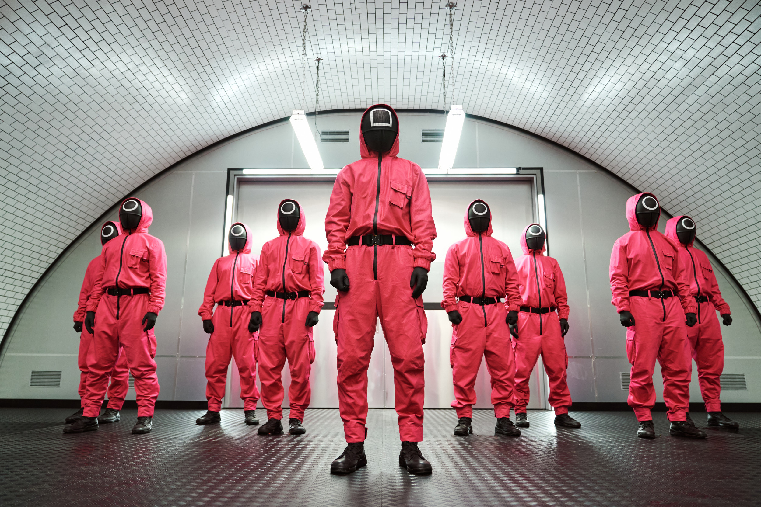 ชุดผู้คุมสควิดเกมส์ / ชุดสควิดเกมส์ / squid game