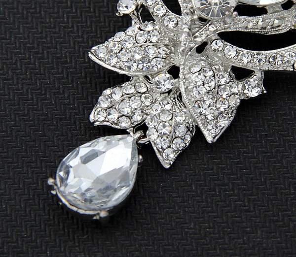 (พร้อมส่ง) เข็มกลัด 039