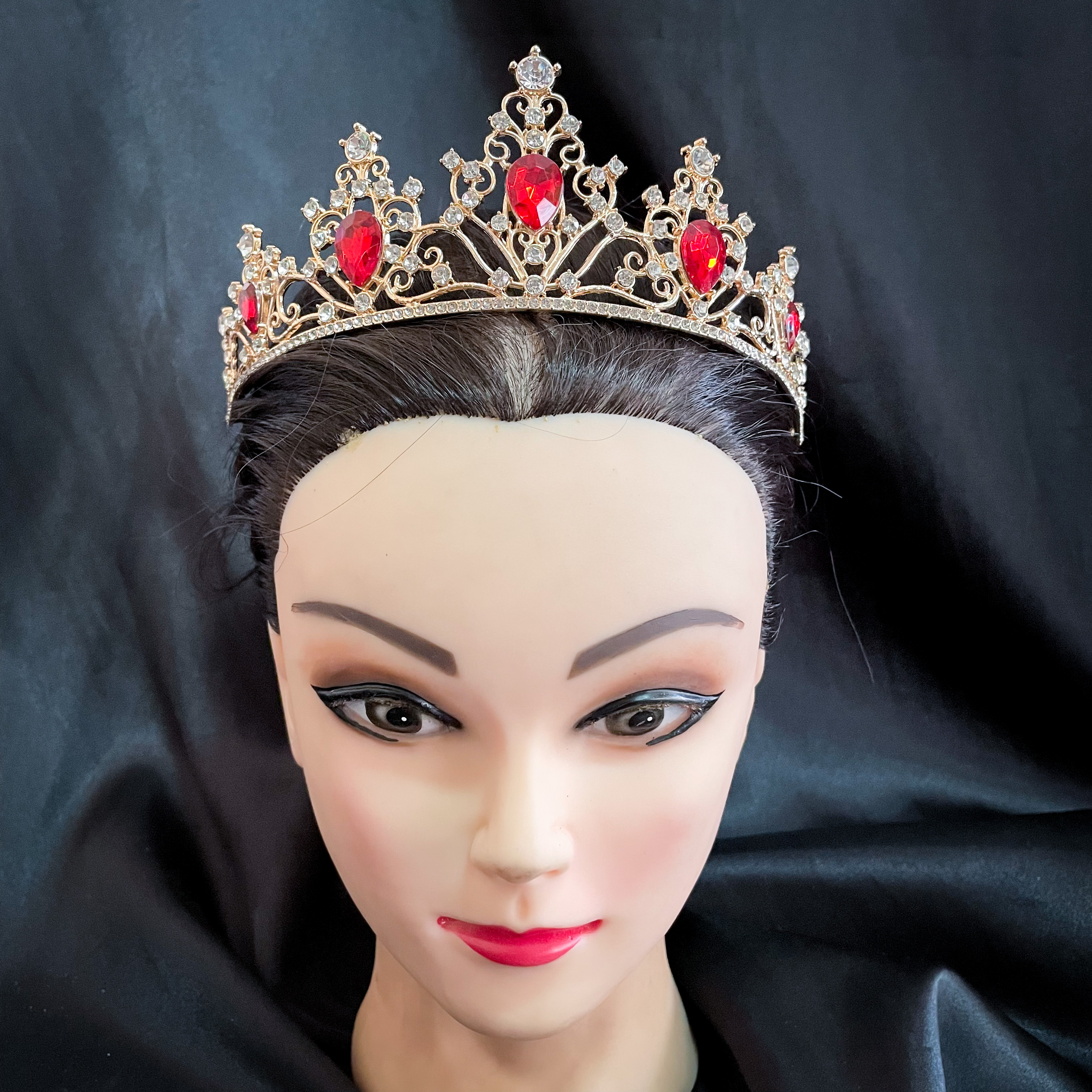 (พร้อมส่ง) เทียร่า 319 สีแดง มงกุฎนางงาม มงกุฎเจ้าหญิง งานสวย ปราณีต QCเพชรทุกเม็ด สินค้าพร้อมส่งจากไทย