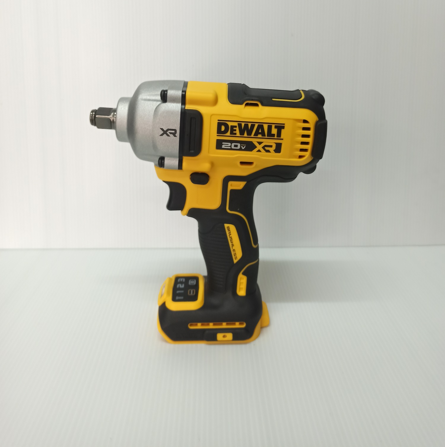 บล๊อก1/2ไร้สาย18V DCF891N DEWALT