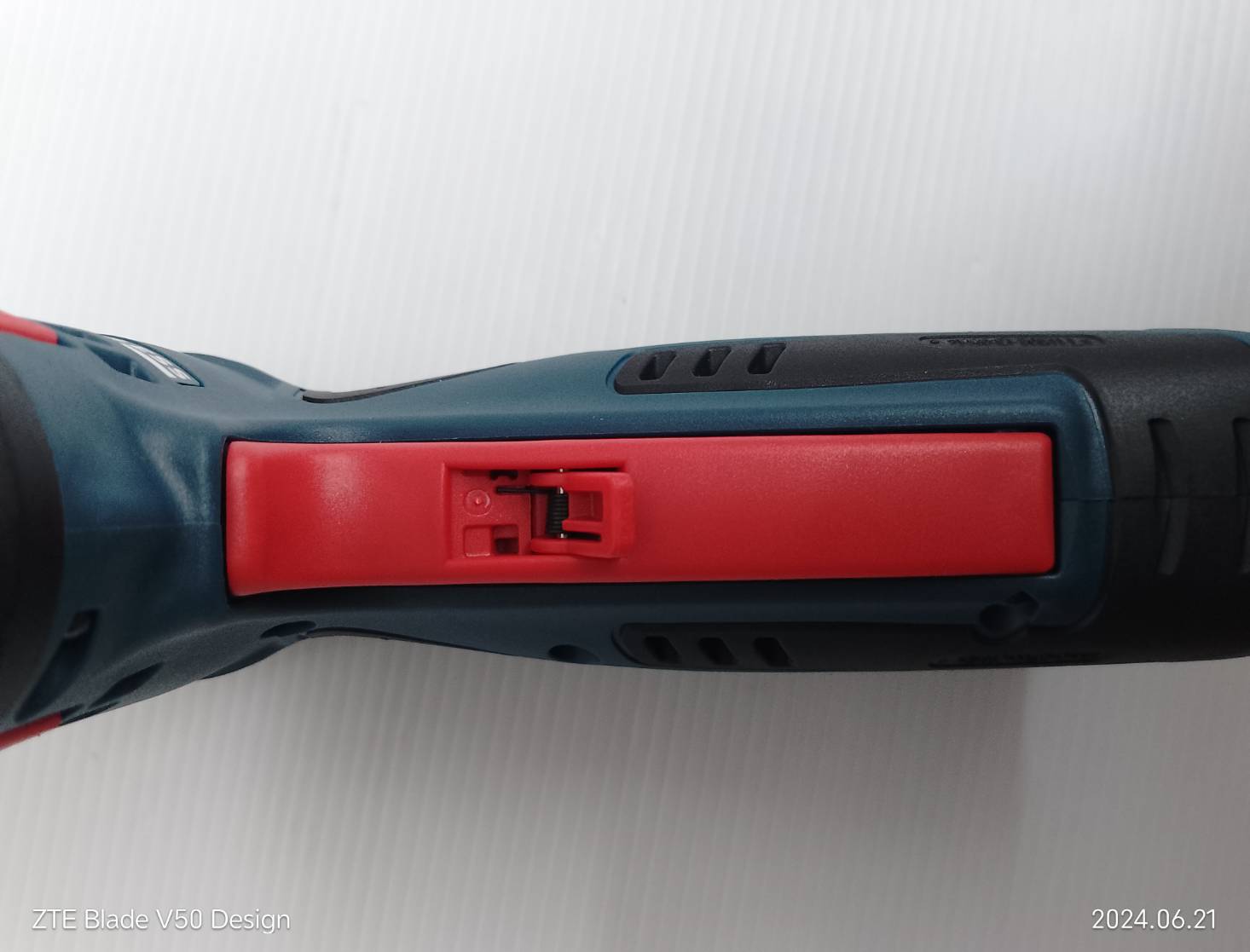 เครื่องขัดมินิ12V GWG12V-50S BOSCH SOLO