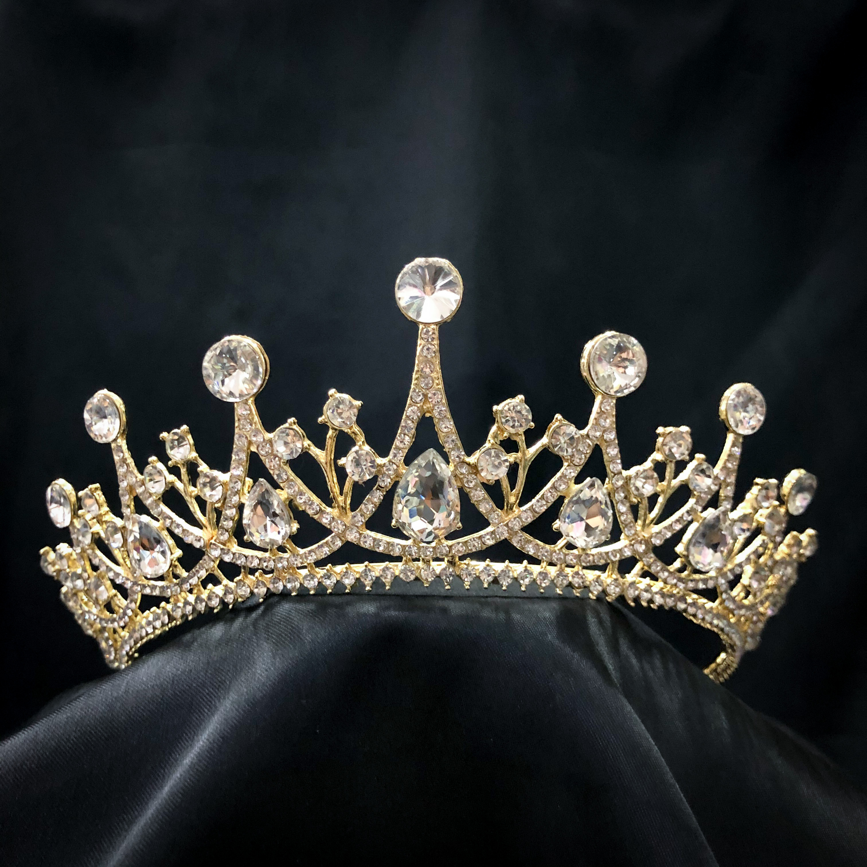 (พร้อมส่ง) เทียร่า 252 สีขาว