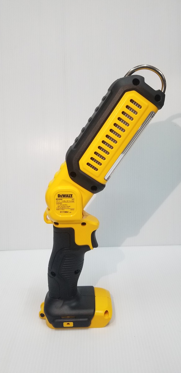 ไฟฉาย LED DCL050N DEWALT (เครื่องเปล่า)